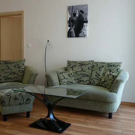 Eel Apartment